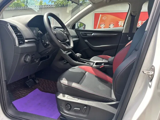 Skoda Karoq — Фото автомобиля 4