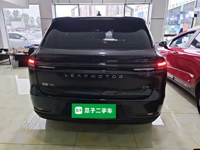 Leapmotor C10 — Фото автомобиля 3