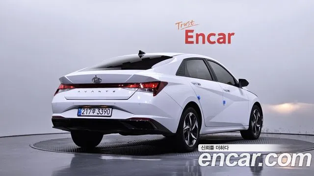Hyundai Avante — Фото автомобиля 2