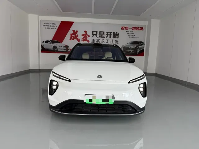 Nio ES6 — Фото автомобиля 2