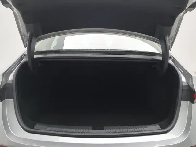 Roewe D7 — Фото автомобиля 16