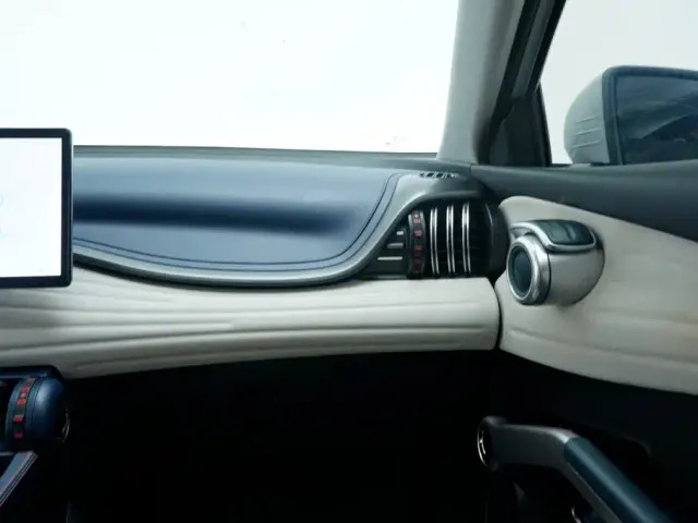 BYD Yuan PLUS — Фото автомобиля 19