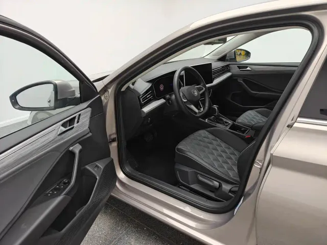 Volkswagen Sagitar — Фото автомобиля 7