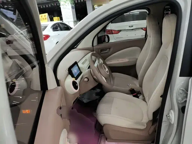 Wuling Hongguang Mini EV — Фото автомобиля 14
