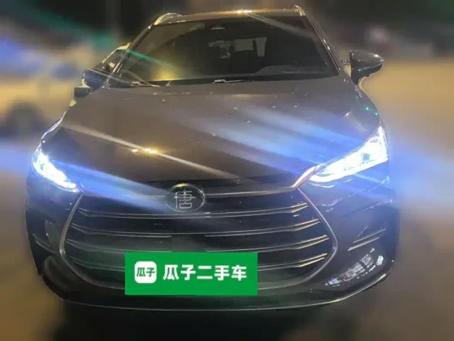 BYD Tang — Фото автомобиля 2