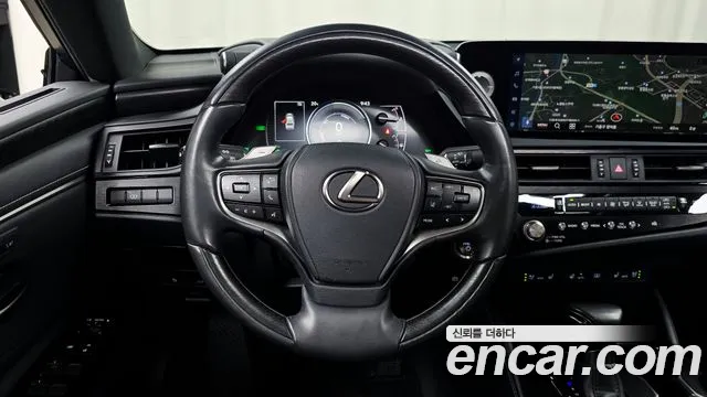 Lexus ES 7th Gen — Фото автомобиля 22