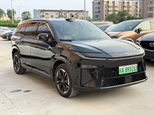 Toyota BoZhi 3X — Фото автомобиля 3