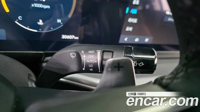 Hyundai Grandeur GN7 — Фото автомобиля 28