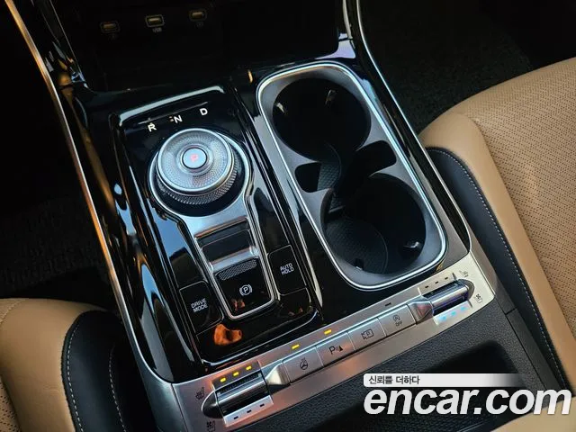 Kia Canival Carnival 4 поколение Дизель 9 мест Signature — Фото автомобиля 9