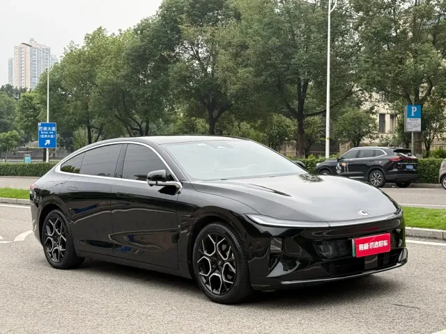 Changan Qiyuan A07 — Фото автомобиля 3