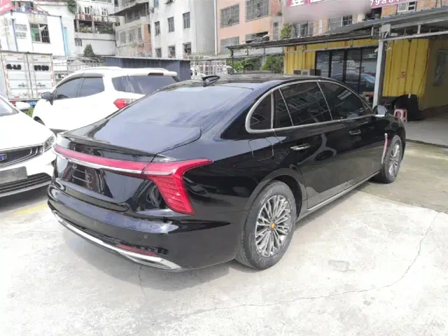 Hongqi H5 — Фото автомобиля 6