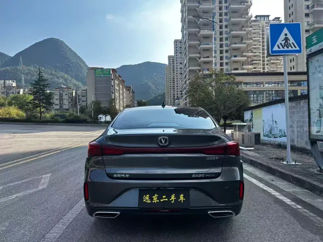Changan Eado — Фото автомобиля 8