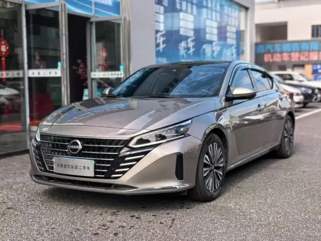 Фотография автомобиля — Nissan Teana
