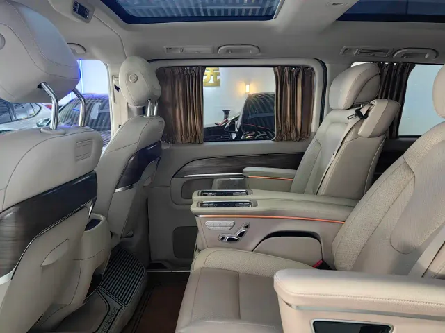 Mercedes-Benz V-Class — Фото автомобиля 9