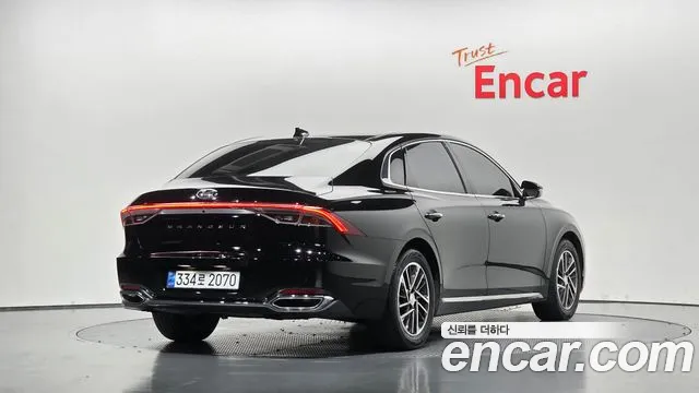 Hyundai Grandeur New — Фото автомобиля 2