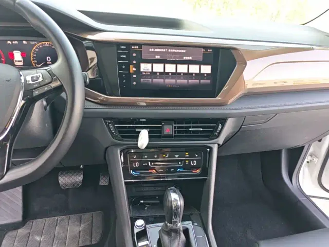 Volkswagen Tharu — Фото автомобиля 12