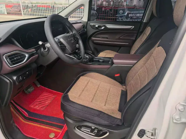 GAC Trumpchi M6 — Фото автомобиля 7