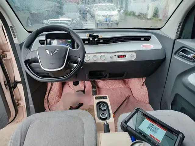 Wuling Hongguang Mini EV — Фото автомобиля 9
