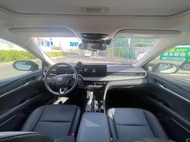 Toyota Camry — Фото автомобиля 9
