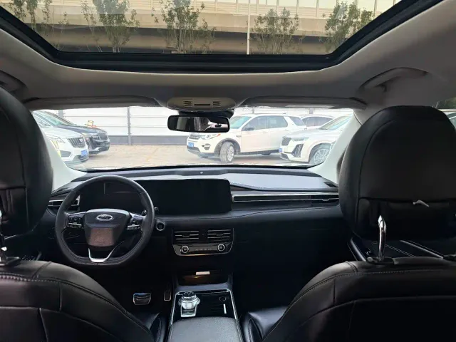 Ford Edge — Фото автомобиля 6