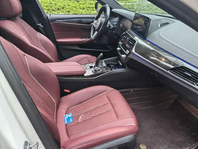 BMW 5 Series — Фото автомобиля 6