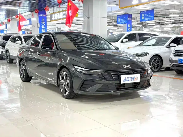 Hyundai Elantra — Фото автомобиля 2
