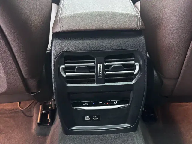 BMW 3 Series — Фото автомобиля 13