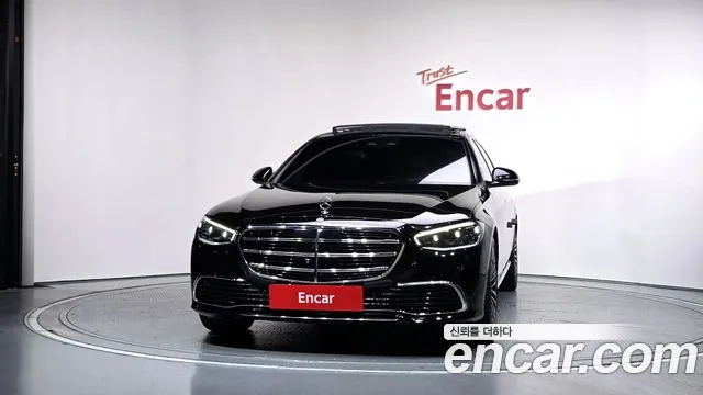 Mercedes-Benz S-Class — Фото автомобиля 3