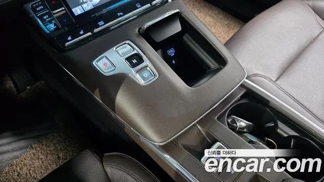 Hyundai Grandeur New — Фото автомобиля 12