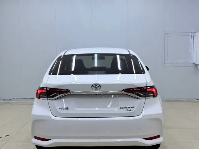 Toyota Corolla — Фото автомобиля 5