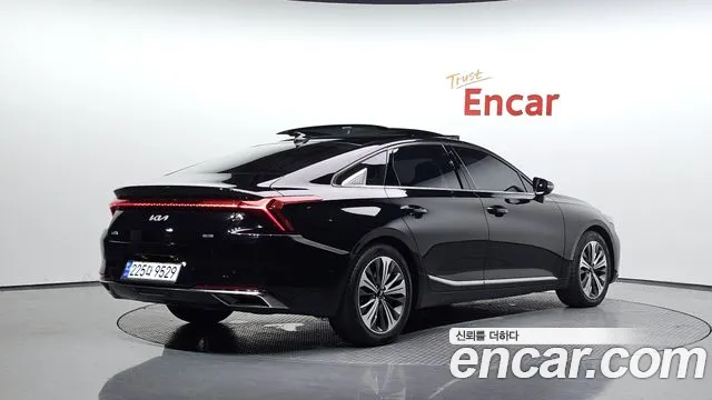 Kia K8 Signature — Фото автомобиля 2