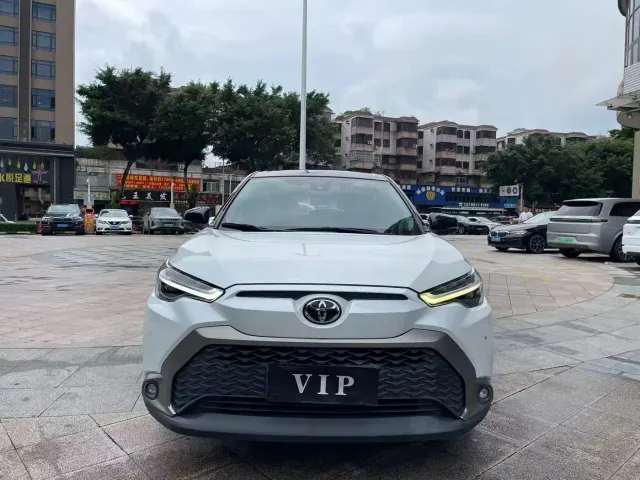 Toyota Frontlander — Фото автомобиля 2