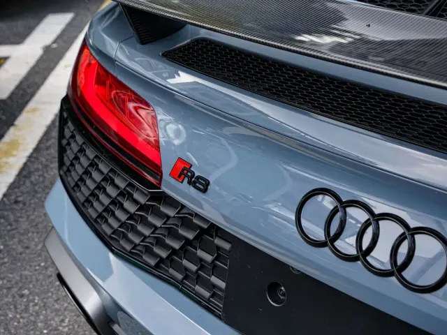 Audi R8 — Фото автомобиля 11