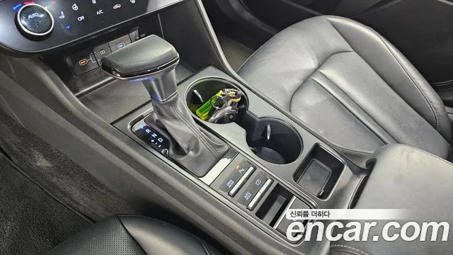 Hyundai Sonata Sonata Edge(DN8) 2.0 LPG(Для проката) — Фото автомобиля 9