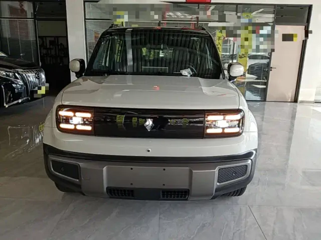 Baojun Yep Plus — Фото автомобиля 2