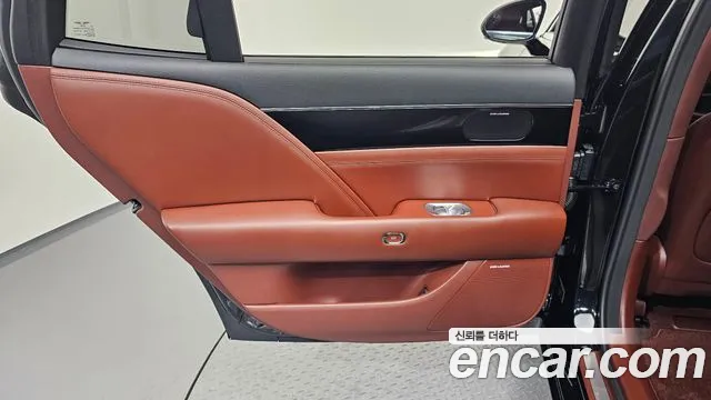 Genesis G90 Бензин 3.5 Turbo 2WD — Фото автомобиля 24