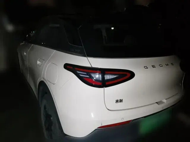 Geely Starry Wish — Фото автомобиля 4