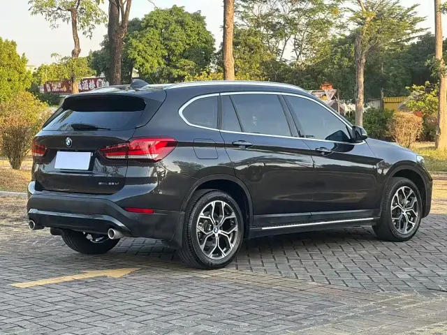 BMW X1 — Фото автомобиля 4