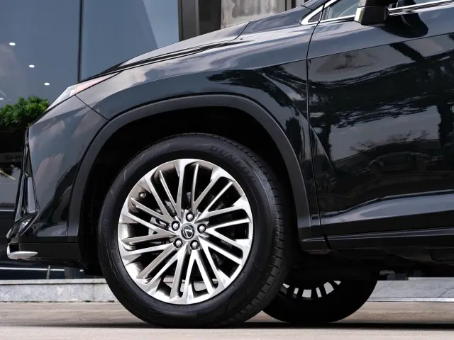 Lexus RX — Фото автомобиля 8