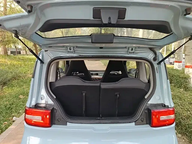 Wuling Hongguang Mini EV — Фото автомобиля 18