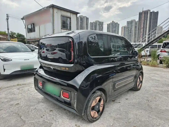 Baojun KiWi EV — Фото автомобиля 4
