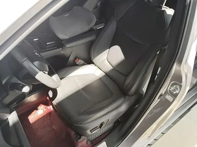 Toyota Sienna — Фото автомобиля 14