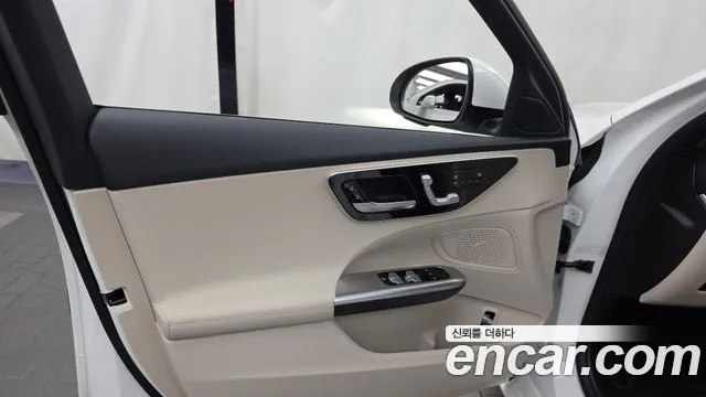 Mercedes-Benz C-Class — Фото автомобиля 23