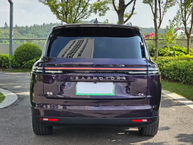 Leapmotor C16 — Фото автомобиля 13