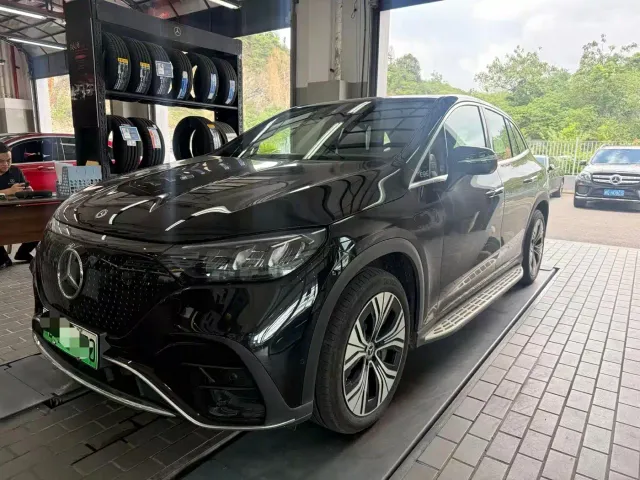 Фотография автомобиля — Mercedes-Benz EQE SUV