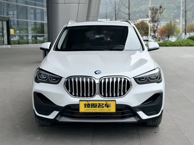 BMW X1 — Фото автомобиля 2