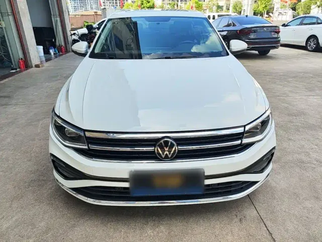 Volkswagen Bora — Фото автомобиля 2