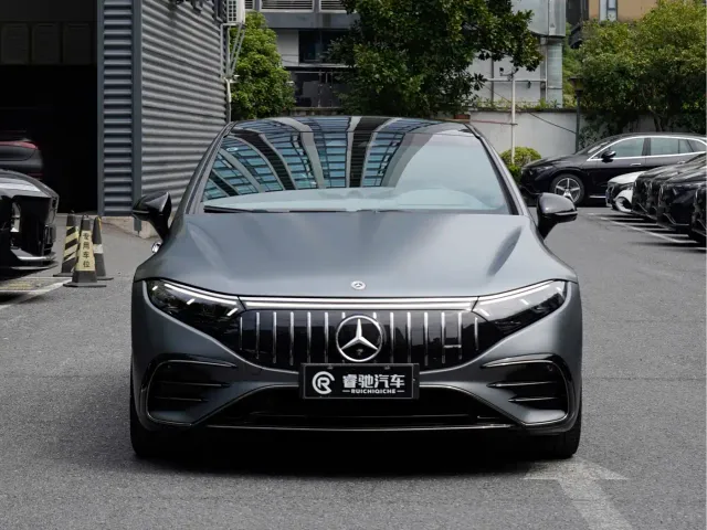 Mercedes-Benz EQS AMG — Фото автомобиля 2
