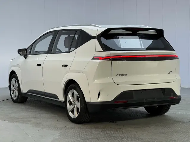 Hycan Z03 — Фото автомобиля 16