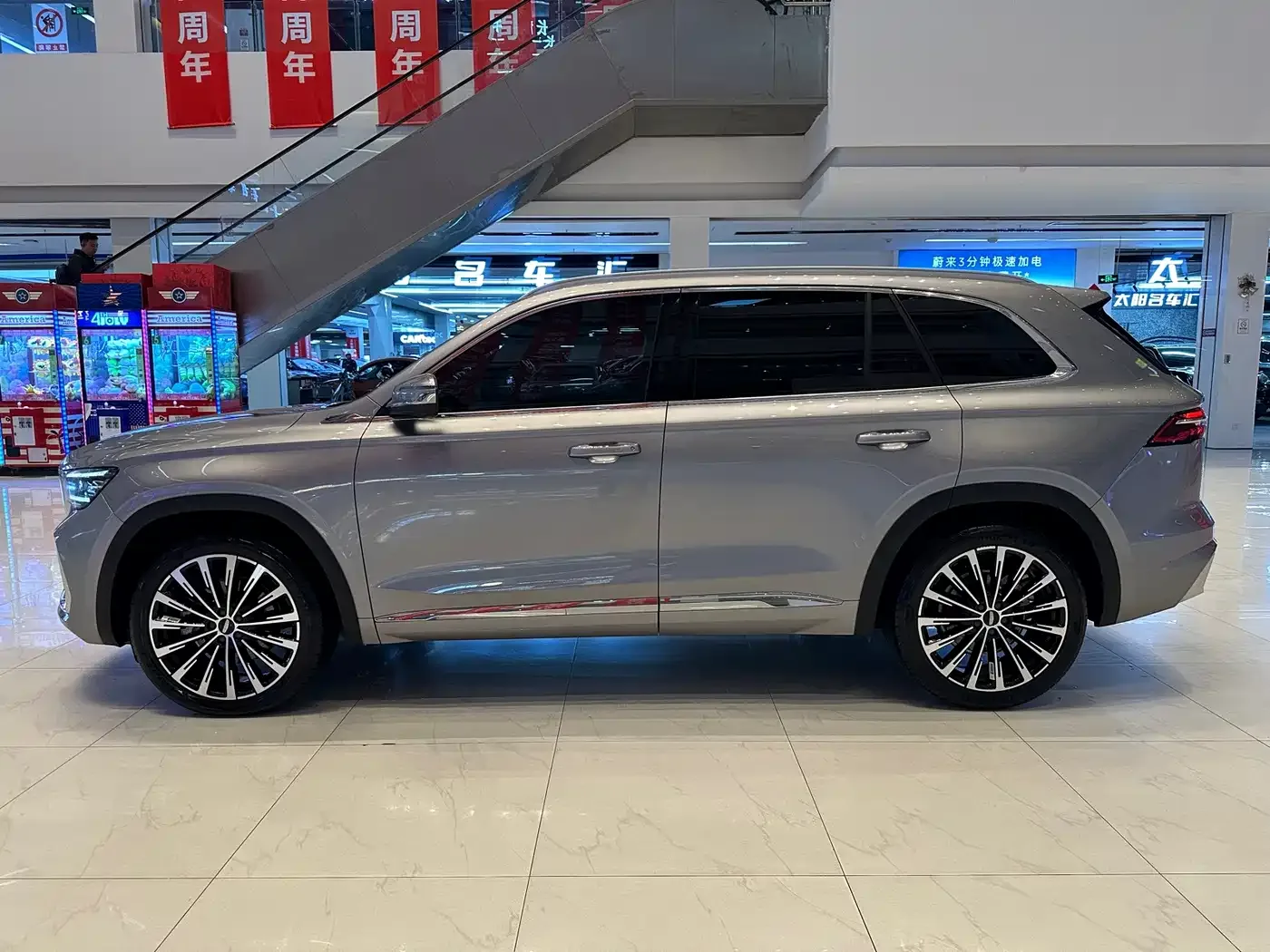 Geely Xingyue L 2025 Oriental Glory 2.0TD Automatic Star Collector Edition — Фото автомобиля 8